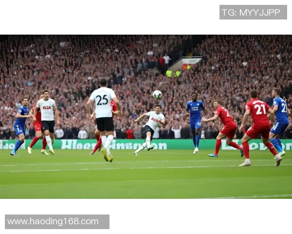 十年前的足球传奇风采,回顾那些曾经闪耀绿茵场的黄金岁月 十年前的足球传奇风采,回顾那些曾经闪耀绿茵场的黄金岁月